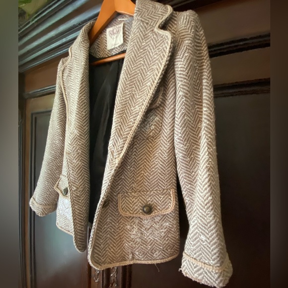 Lulumari blazer size medium - Picture 3 of 5